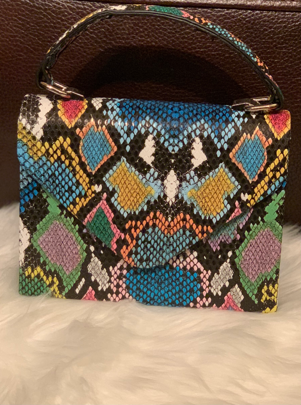 Samba Del Marcielle Accessories